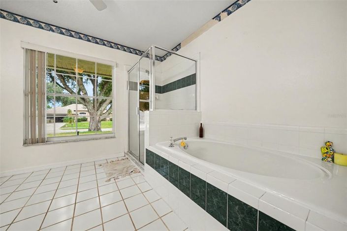 Image No.18-3 Bed House for sale