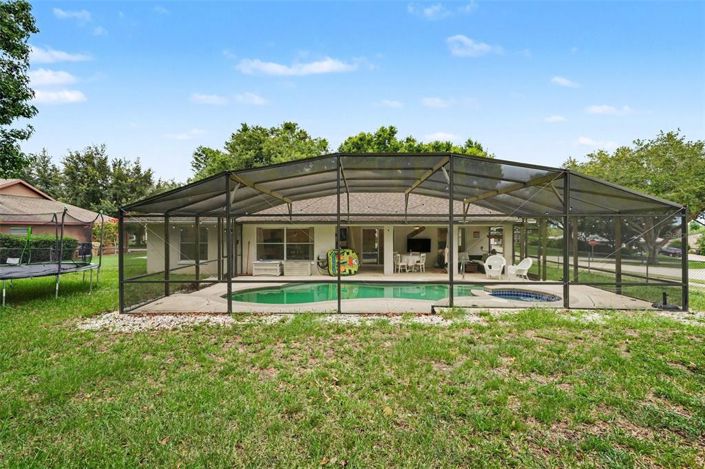 Image No.28-3 Bed House for sale