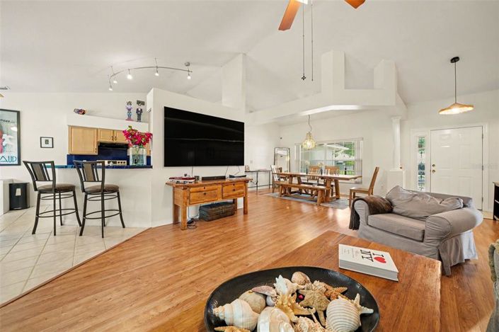 Image No.7-3 Bed House for sale