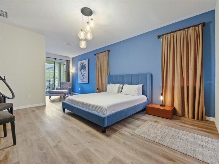 Image No.13-8 Bed House for sale