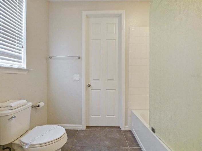 Image No.20-8 Bed House for sale