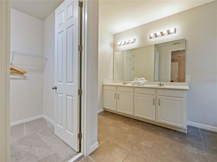 Image No.25-8 Bed House for sale