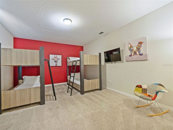 Image No.29-8 Bed House for sale