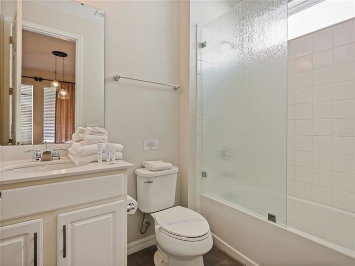 Image No.5-8 Bed House for sale