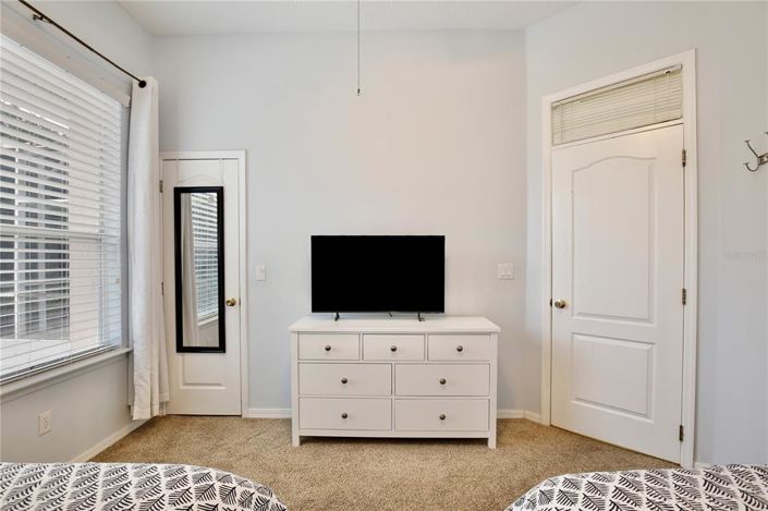 Image No.21-7 Bed House for sale