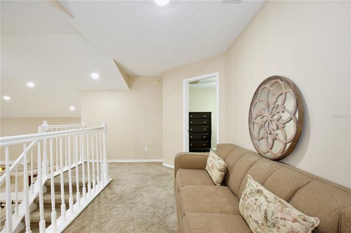 Image No.27-7 Bed House for sale