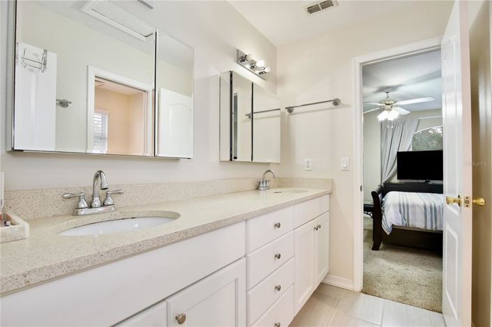 Image No.32-7 Bed House for sale
