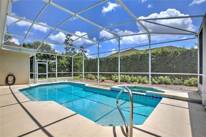 Image No.38-7 Bed House for sale