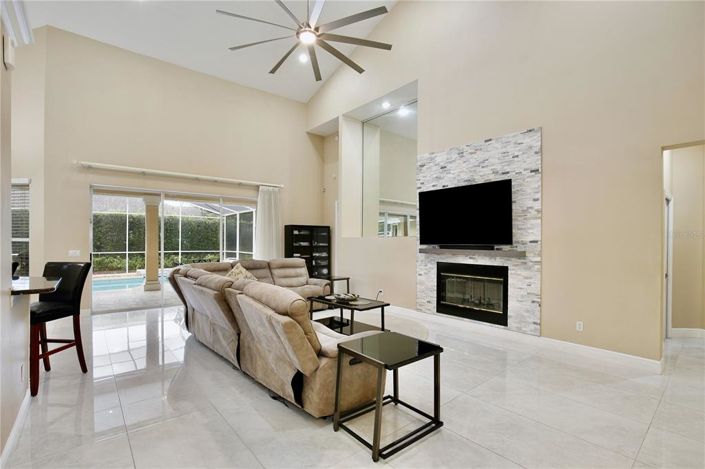Image No.6-7 Bed House for sale