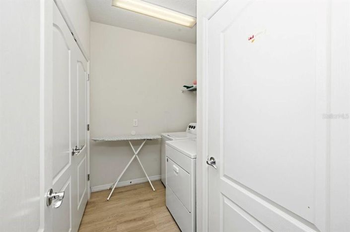 Image No.20-8 Bed House for sale
