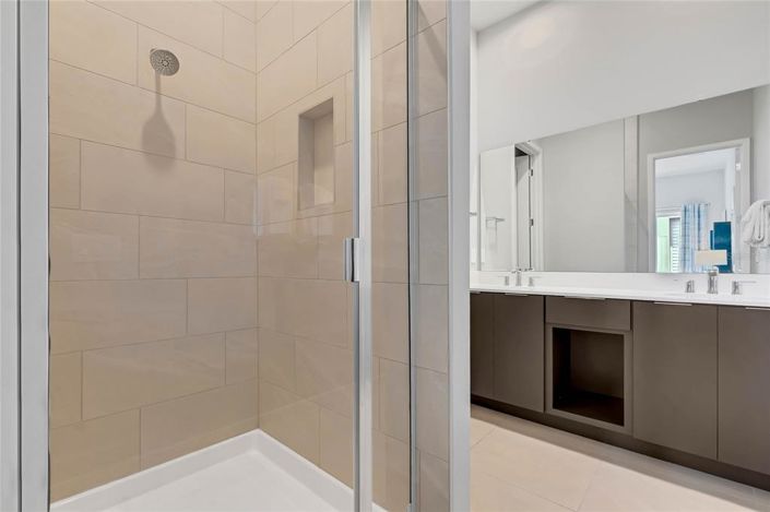 Image No.9-5 Bed Apartment for sale