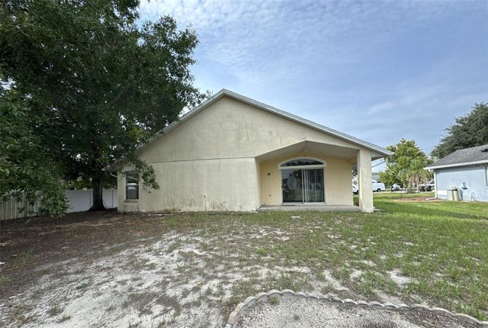 Image No.13-3 Bed House for sale