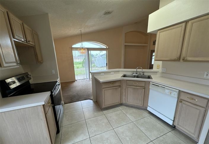 Image No.4-3 Bed House for sale