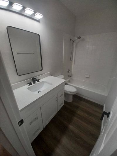 Image No.13-4 Bed House for sale