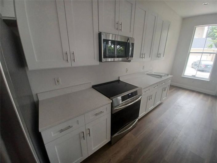 Image No.28-4 Bed House for sale