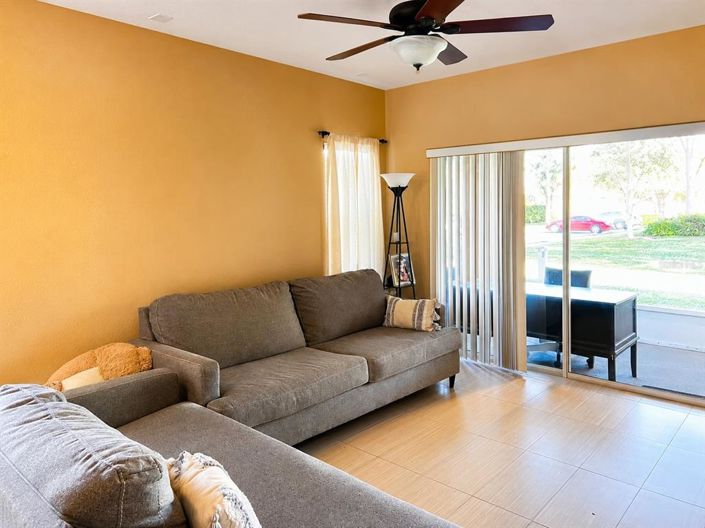 Image No.3-2 Bed Townhouse for sale