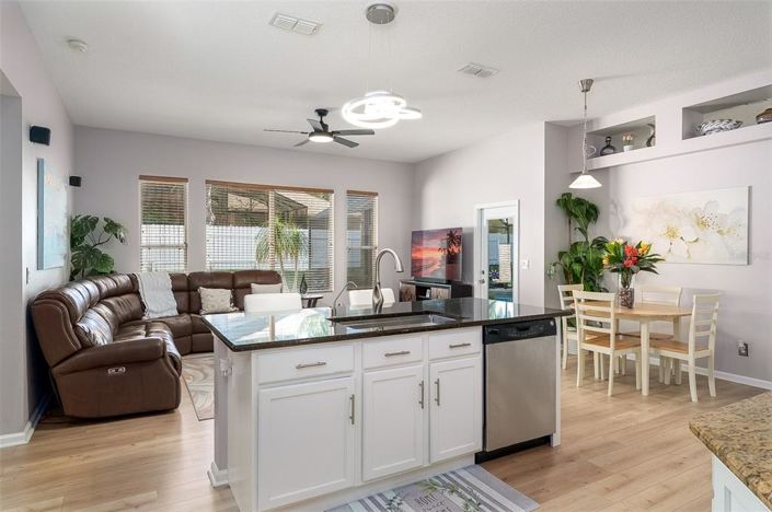 Image No.9-3 Bed House for sale