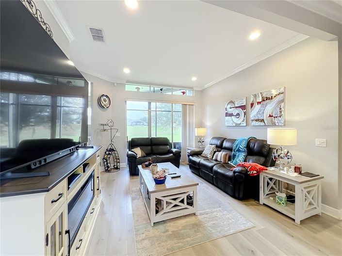 Image No.6-3 Bed House for sale
