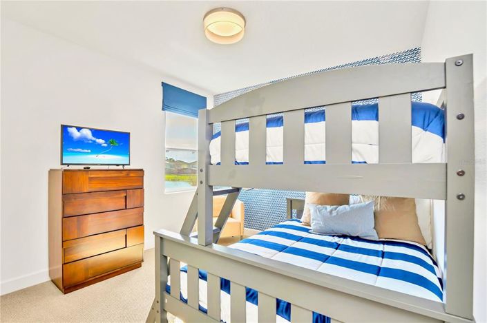Image No.28-10 Bed House for sale