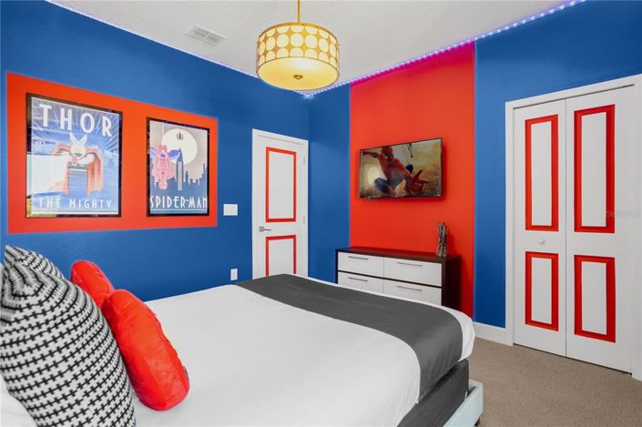 Image No.35-10 Bed House for sale