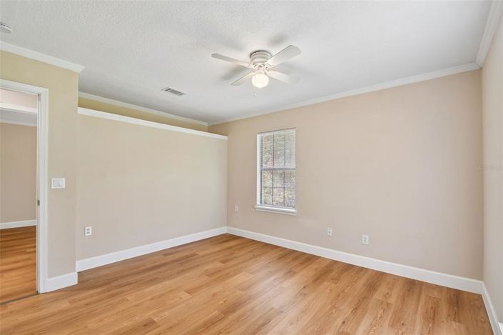 Image No.48-4 Bed House for sale