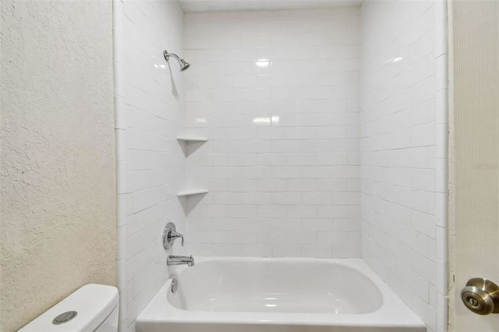 Image No.52-4 Bed House for sale