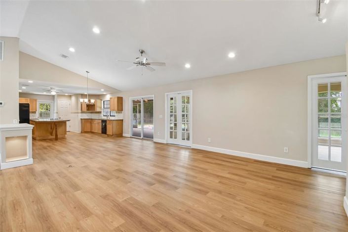 Image No.7-4 Bed House for sale