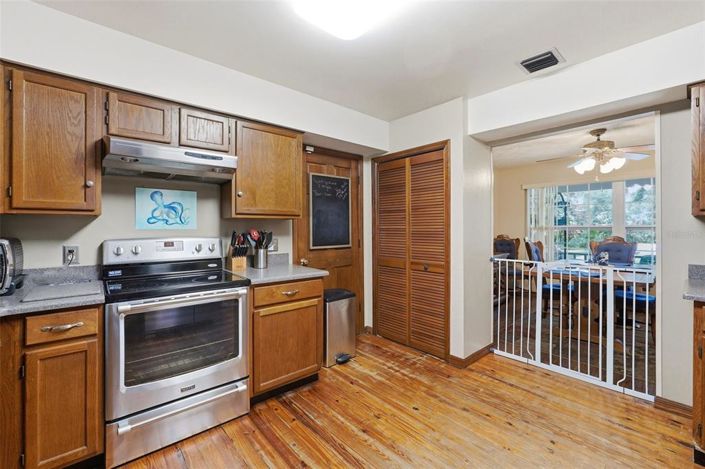 Image No.17-3 Bed House for sale