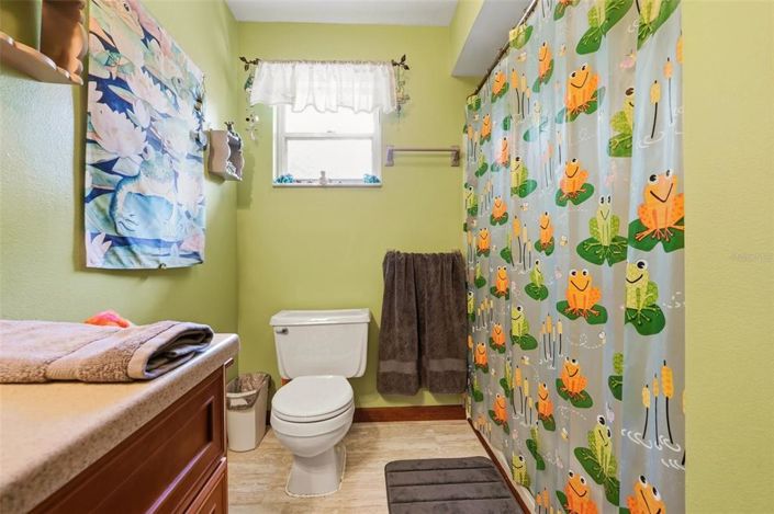 Image No.24-3 Bed House for sale