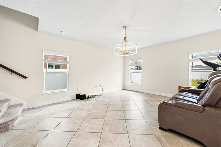 Image No.28-3 Bed House for sale