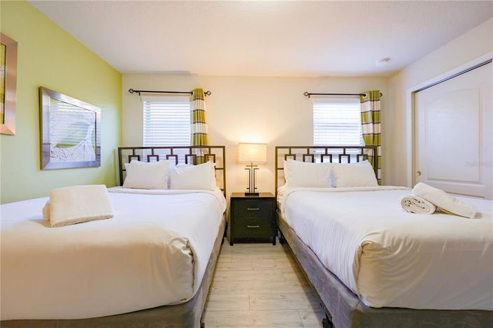 Image No.39-8 Bed House for sale