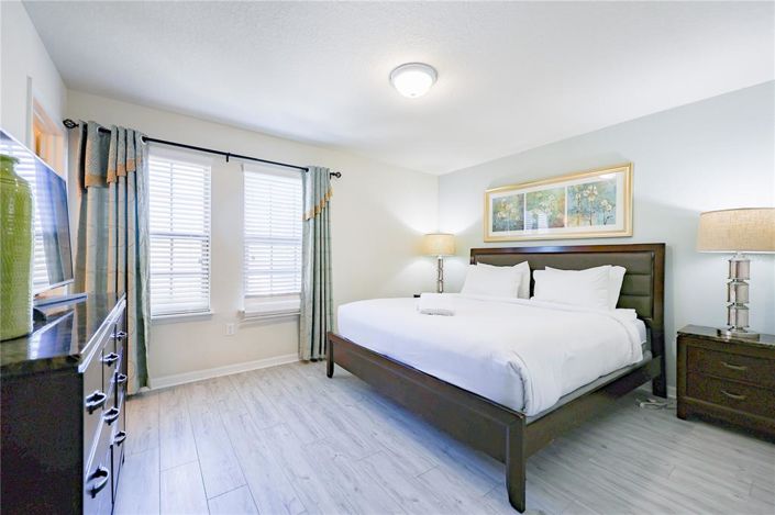 Image No.47-8 Bed House for sale