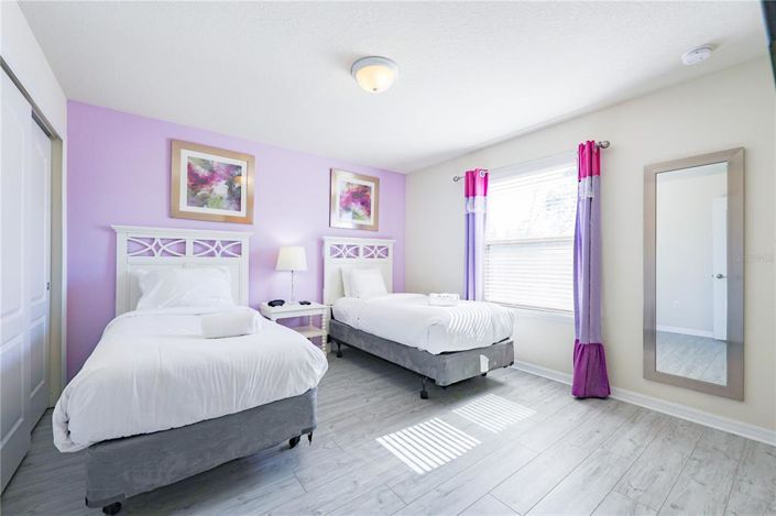 Image No.55-8 Bed House for sale