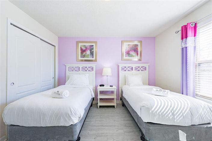 Image No.56-8 Bed House for sale
