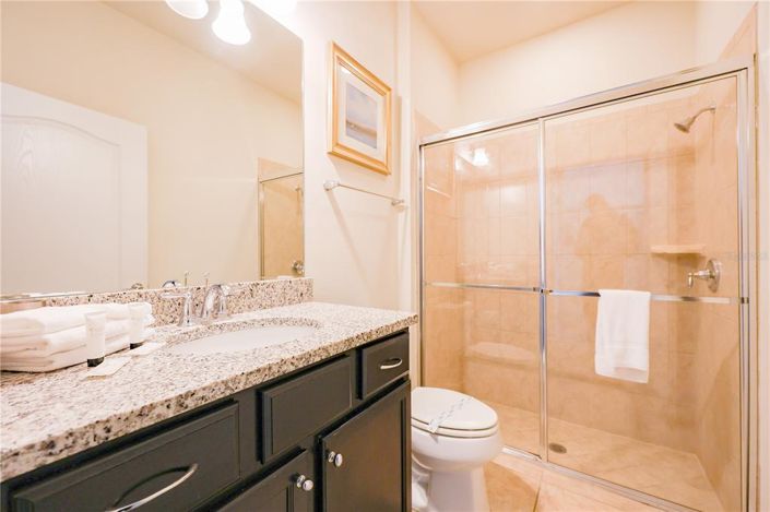 Image No.7-8 Bed House for sale