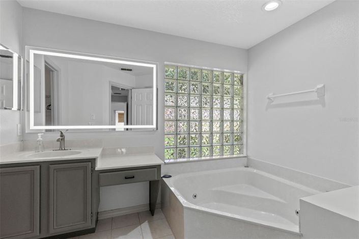 Image No.16-4 Bed House for sale