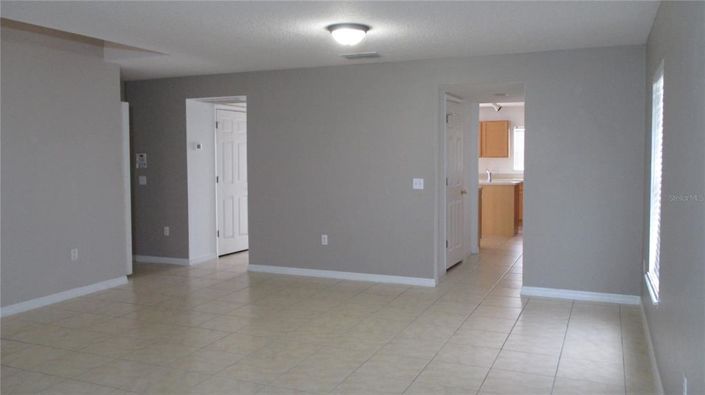 Image No.10-4 Bed House for sale