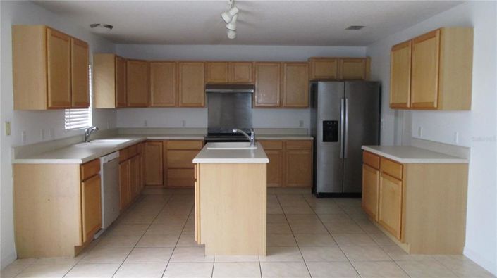 Image No.15-4 Bed House for sale