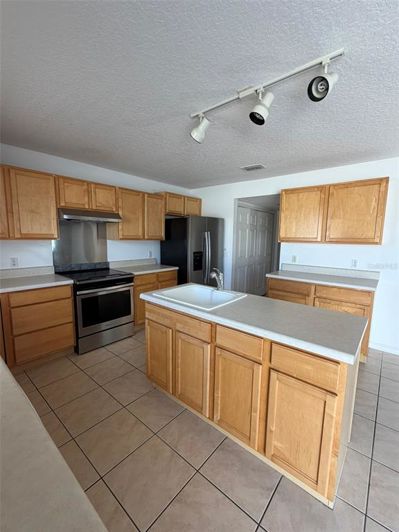 Image No.16-4 Bed House for sale