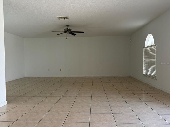Image No.22-4 Bed House for sale