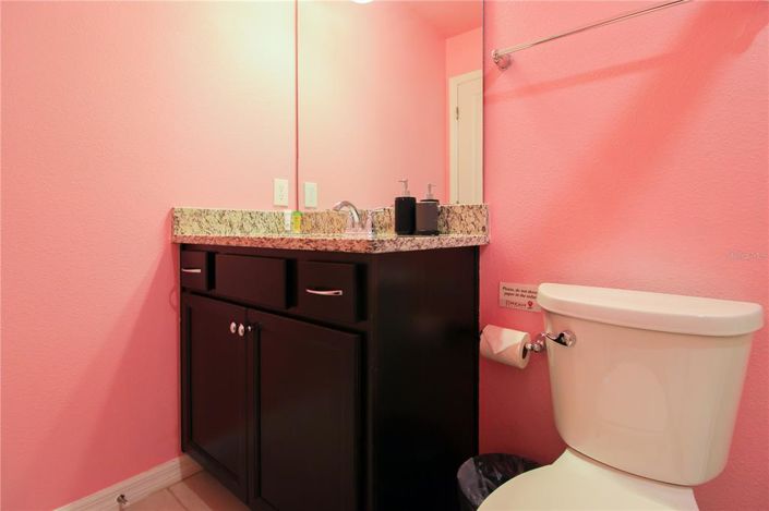 Image No.24-10 Bed House for sale