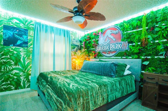 Image No.7-10 Bed House for sale