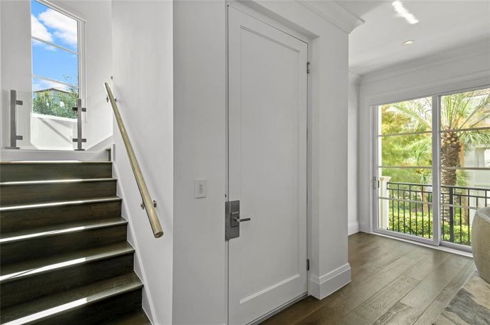 Image No.29-3 Bed Townhouse for sale