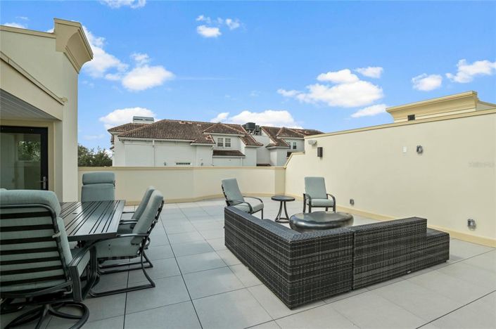 Image No.57-3 Bed Townhouse for sale