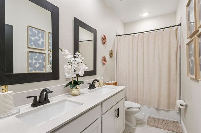 Image No.42-4 Bed House for sale