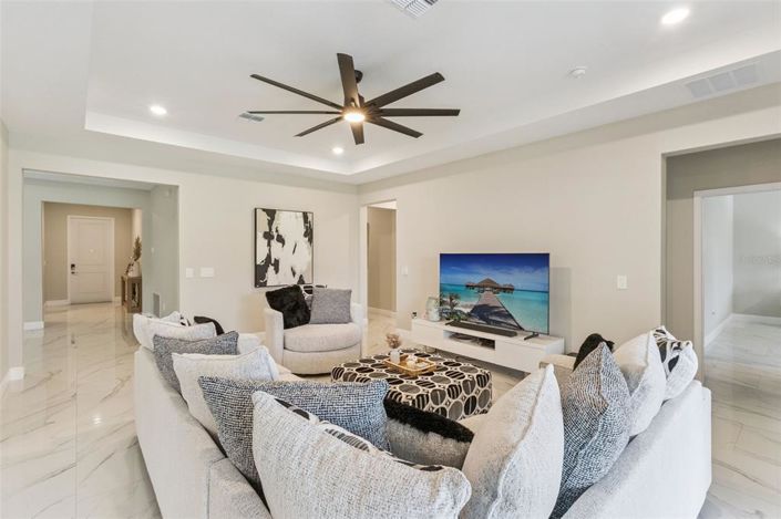 Image No.7-4 Bed House for sale