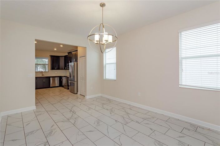 Image No.15-6 Bed House for sale