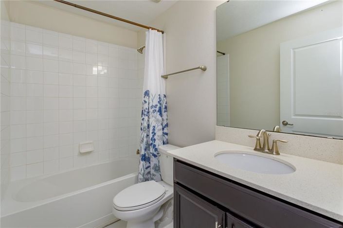 Image No.24-6 Bed House for sale