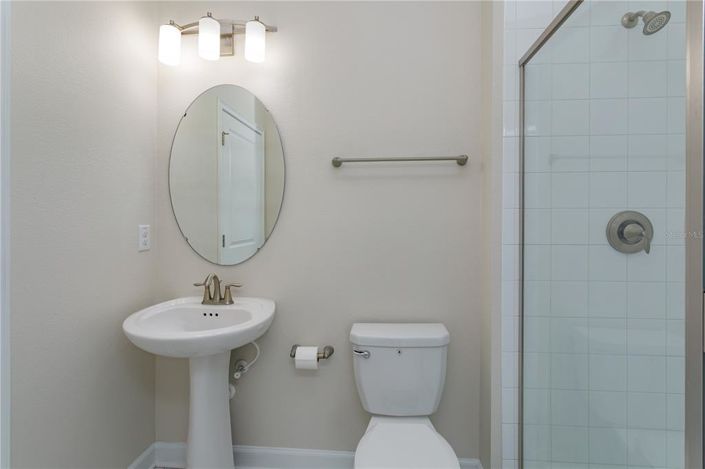 Image No.31-6 Bed House for sale
