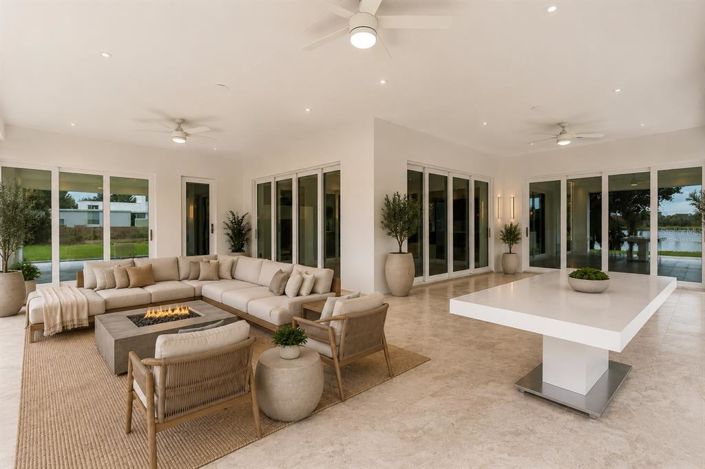 Image No.33-5 Bed House for sale
